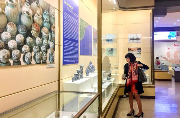 Hành động để xây dựng, phát triển văn hóa, con người Việt Nam - Bài 2: Cần nâng cao nội lực văn hóa ảnh 1