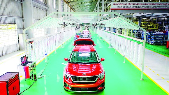 Kia Seltos chính thức xuất xưởng, áp dụng giá mới cho phiên bản Deluxe trong tháng 9-2020 ảnh 3