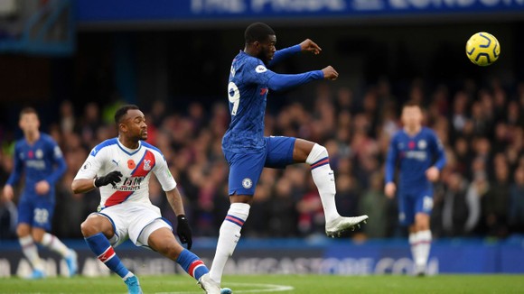 Thắng dễ Crystal Palace 2-0, Chelsea vươn lên nhì bảng ảnh 6