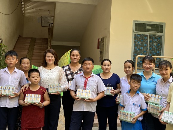 Vinamilk chắp cánh ước mơ cho những 'Chiếc lá chưa lành' ảnh 1