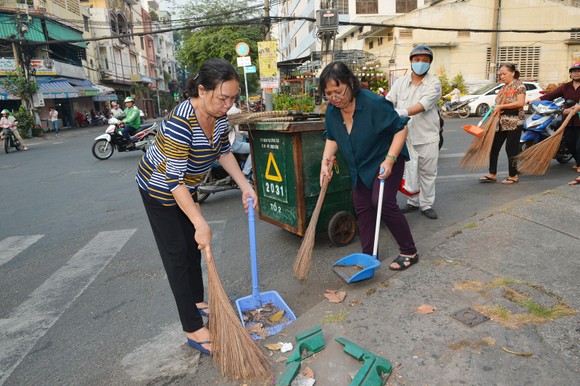 TPHCM phát động tháng “Thành phố sạch - Thành phố văn hóa mừng Xuân Canh Tý 2020, mừng Đảng 90 năm” ảnh 3