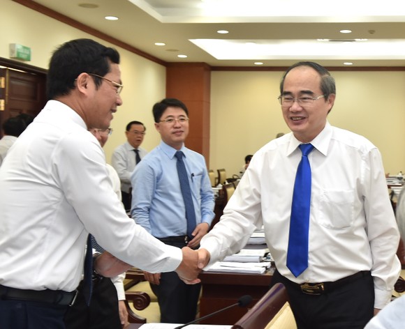 Bí thư Thành ủy TPHCM Nguyễn Thiện Nhân: Hỗ trợ để doanh nghiệp không bị phá sản ảnh 3