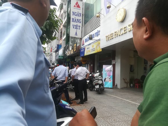 Ngân hàng Việt Á xác nhận vụ cướp ở phòng giao dịch Bà Chiểu ảnh 1