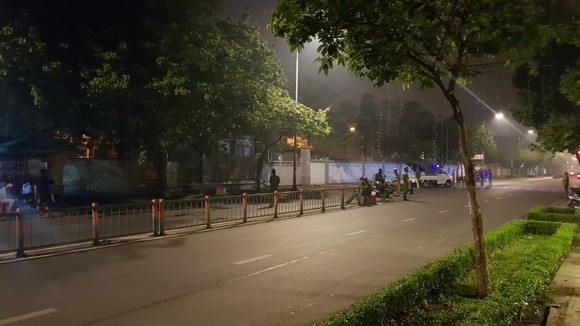 Tìm thấy 1 tờ đơn xin việc trong bao tải chứa thi thể trên vỉa hè ảnh 3
