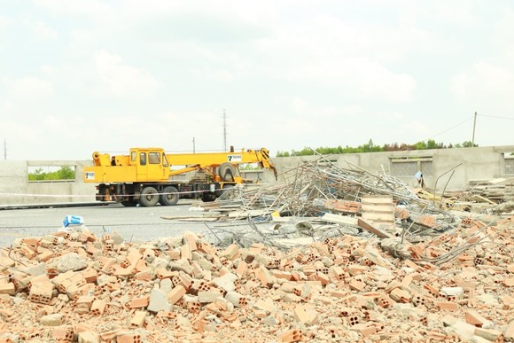 Kết quả điều tra ban đầu vụ sập tường khiến 10 người tử vong ở tỉnh Đồng Nai ảnh 1