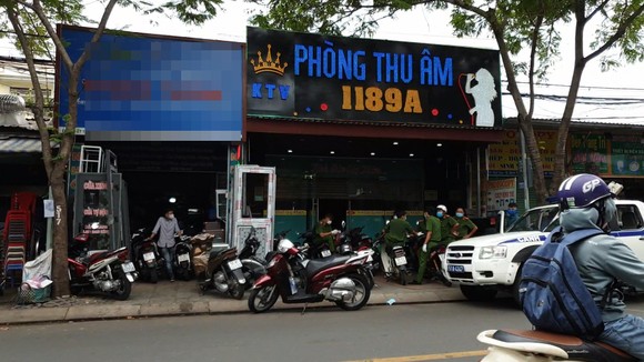 Lại phát hiện 28 người Trung Quốc nghi nhập cảnh trái phép 'trốn' ở phòng thu âm quận Bình Tân ảnh 1