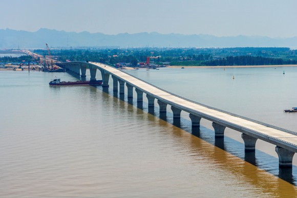 Khánh thành cây cầu vượt biển dài nhất Việt Nam ảnh 2