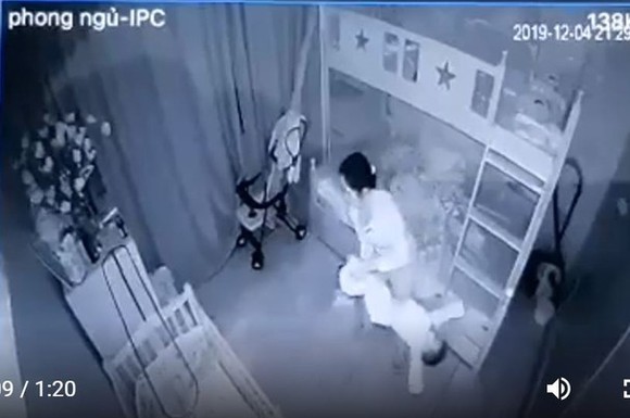 Làm rõ việc bảo mẫu hành hạ bé 1 tuổi ảnh 1