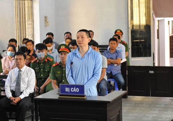 Y án tử hình cán bộ ngân hàng tham ô 110 tỷ đồng ảnh 1