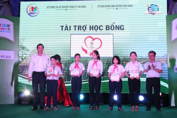 Đẩy mạnh văn hóa đọc ở vùng nông thôn ảnh 5