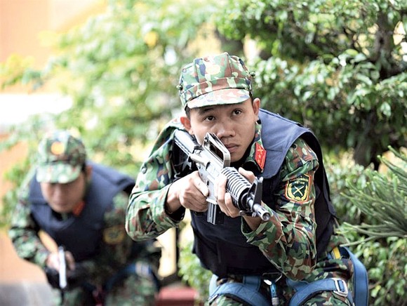 Chất thép lính đặc nhiệm ảnh 4