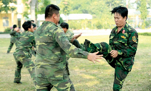 Chất thép lính đặc nhiệm ảnh 3