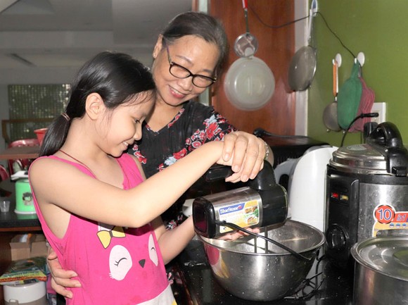 Giữ lửa hạnh phúc bằng tình yêu thương ảnh 1