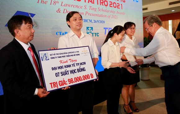 Học bổng Lawrence S. Ting 2020 trao 2,8 tỷ đồng cho sinh viên vượt khó học giỏi ảnh 3