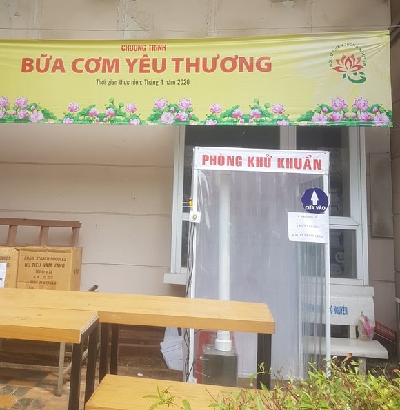 Hơn 90.000 bữa cơm yêu thương giúp người nghèo vượt qua dịch Covid-19 ảnh 5