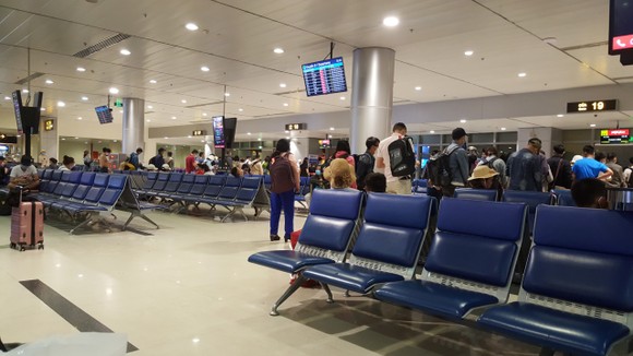 TPHCM kiến nghị Thủ tướng gỡ khó cho doanh nghiệp vì Covid-19 ảnh 1