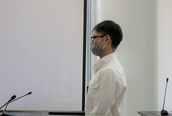 Xét xử thanh niên đánh bảo vệ ở quận 7 vì được nhắc đeo khẩu trang ảnh 1