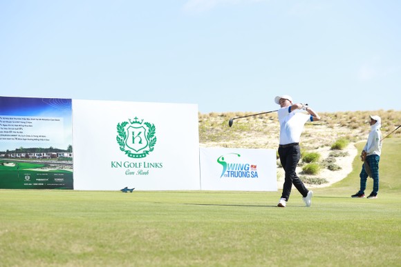 Giải golf 'Vì Trường Sa thân yêu' huy động hơn 136 tỷ đồng ủng hộ Trường Sa và Vùng 4 Hải quân ảnh 2