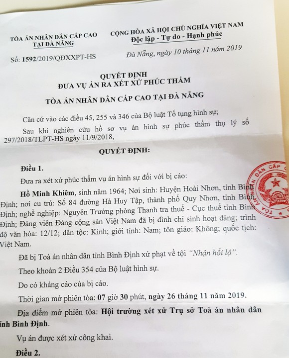 Vụ cựu cán bộ Cục Thuế Bình Định nhận hối lộ: Tòa phúc thẩm triệu tập bổ sung 10 điều tra viên ảnh 2