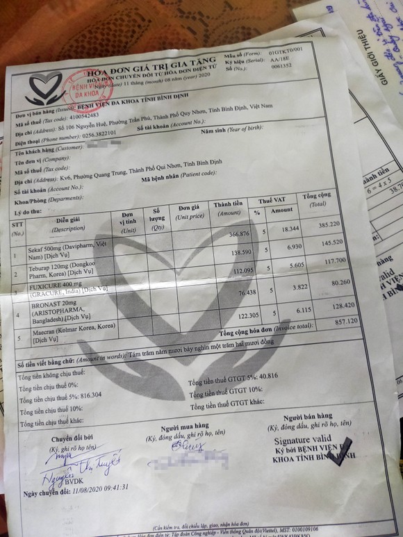 Bé gái 17 tuổi bị hành hung và nhục mạ ảnh 4