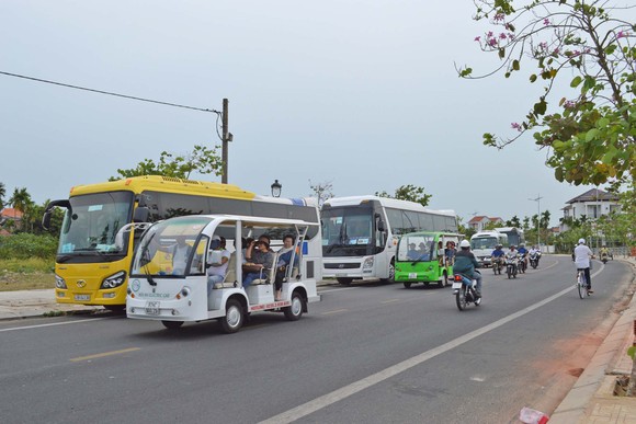 Hội An hướng đến mục tiêu xây dựng thành phố của xe đạp và xe điện ảnh 1