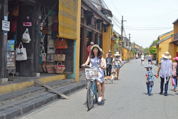 Hội An hướng đến mục tiêu xây dựng thành phố của xe đạp và xe điện ảnh 2
