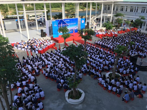 Trungnam Group bàn giao ngôi trường 60 tỷ đồng cho Ninh Thuận trong ngày khai giảng ảnh 1