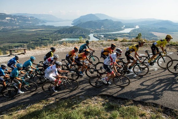 Tour de France 2020: Roglic và Pogacar quyết chiến trên non cao ảnh 1
