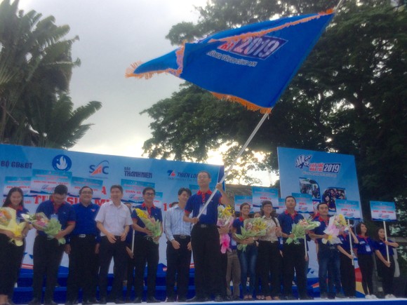 Tiếp sức mùa thi 2019: 20.000 sinh viên tình nguyện hỗ trợ thí sinh ảnh 1