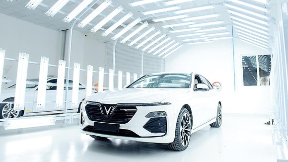 VinFast sẵn sàng bàn giao xe ô tô Lux cho khách hàng ảnh 1
