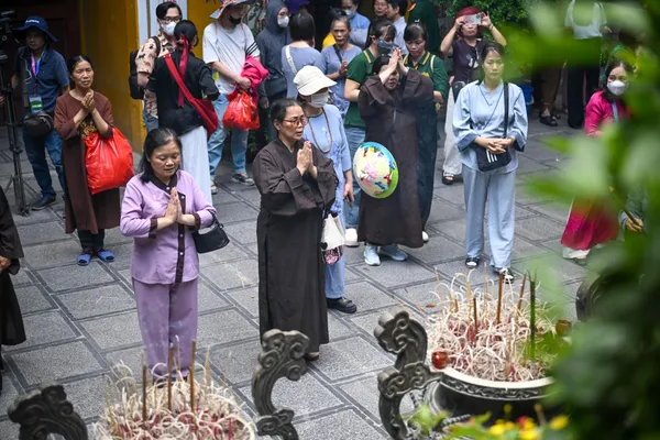 AI NEWS - Nền tảng tin tức chứng khoán