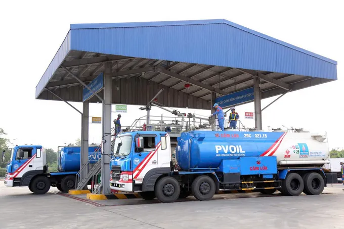 Kho xăng dầu PVOIL.jpg