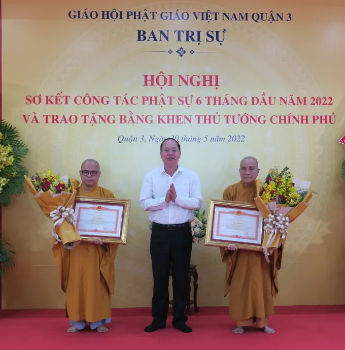 Ban Trị sự Giáo hội Phật giáo Việt Nam quận 3 và 2 cá nhân nhận bằng khen của Thủ tướng Chính phủ ảnh 2 Ban Trị sự Giáo hội Phật giáo Việt Nam quận 3 và 2 cá nhân nhận bằng khen của Thủ tướng Chính phủ ảnh 2