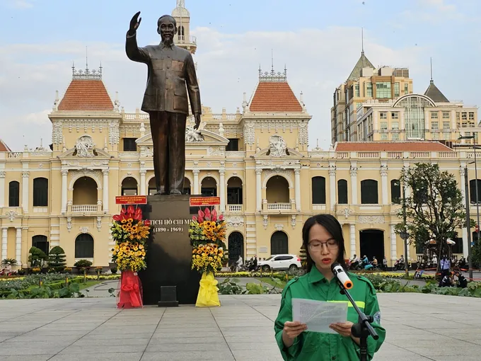 Chị Hoàng Lan Anh đại diện công nhân phát biểu cn-1163.jpg