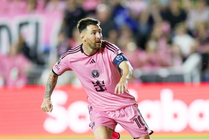 Lionel Messi is having leg muscle problems, so the 36-year-old superstar is in "special care".