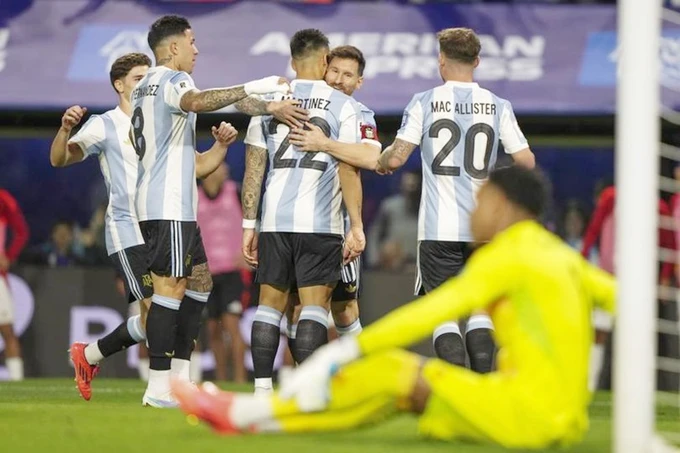 Argentina thắng Peru 1-0 và gần như đảm bảo là đội đầu tiên giành suất dự World Cup 2026 thông qua vòng loại.