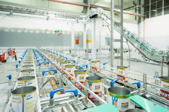 Sở hữu hệ thống 13 nhà máy với khá nhiều các tiêu chuẩn quốc tế đã hỗ trợ Vinamil mở rộng nhanh thị trường xuất khẩu HÌNH 4B.jpg