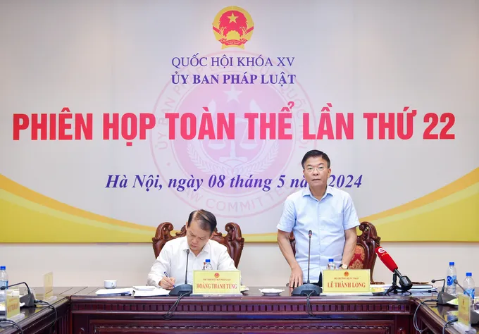 Bộ trưởng Bộ Tư pháp Lê Thành Long báo cáo về dự án Luật Công chứng (sửa đổi) LONG 8.jpeg