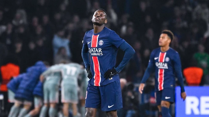 Kolo Muani bế tắc tại PSG