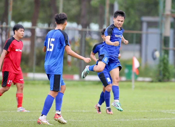 Bamboo FC giành hạng ba khu vực Thành phố mới. Ảnh: Bamboo FC