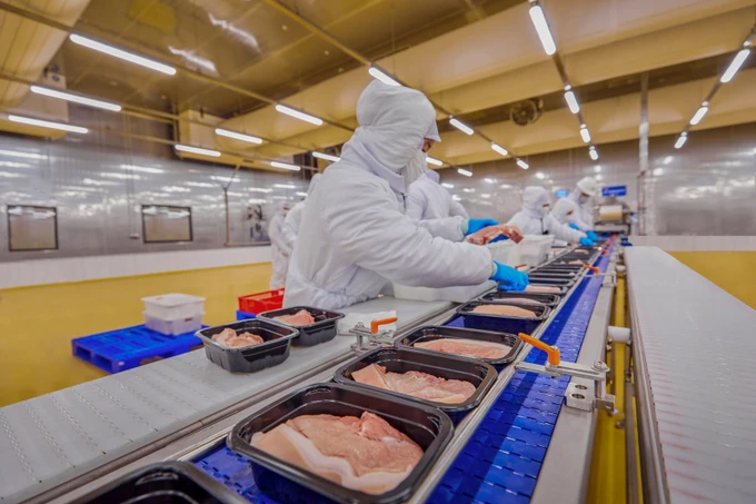 Thịt ủ mát được sản xuất theo công nghệ châu Âu tại tổ hợp nhà máy chế biến thịt mát MEATDeli.jpg