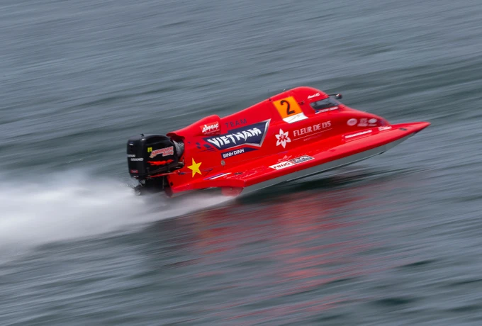 f1h2o-gp-indonesia-pal-5268-735.jpg