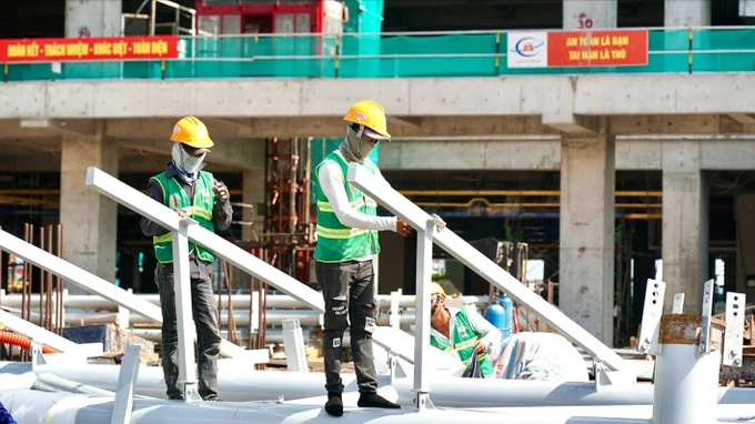 On the construction site of Terminal 3 - Tan Son Nhat International Airport