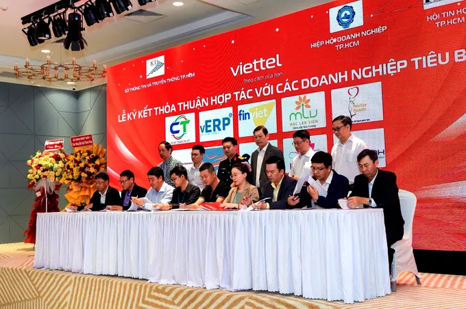 Các đơn vị ký kết hợp tác tại lễ công bố chương trình