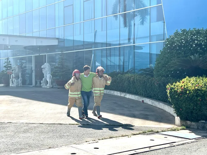 Diễn tập chữa cháy và cứu nạn, cứu hộ tại Công ty VWS 4 hinh vws 2 chon .jpg