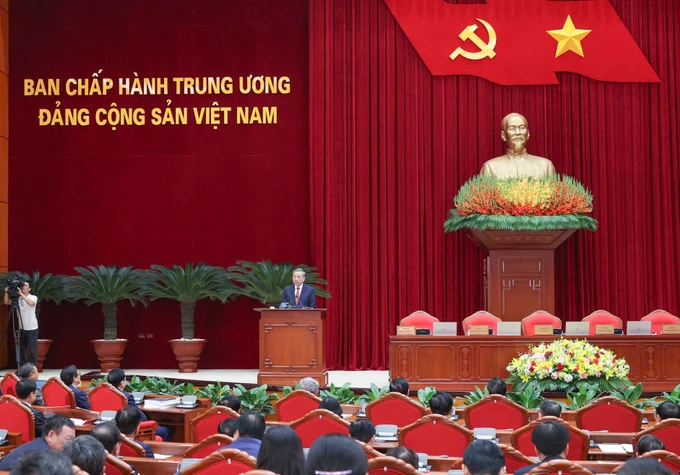 Tổng Bí thư Tô Lâm phát biểu bế mạc hội nghị. Ảnh: VIẾT CHUNG HNTW 11 be mac 4.jpg