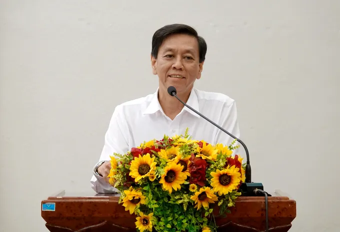 Phó Trưởng Ban Tuyên giáo và Dân vận Thành ủy TPHCM Nguyễn Thọ Truyền đánh giá cao ý nghĩa quan trọng của buổi tọa đàm "Vai trò trách nhiệm của người hoạt động âm nhạc tại TPHCM". Ảnh: THÚY BÌNH DSC09605.JPG