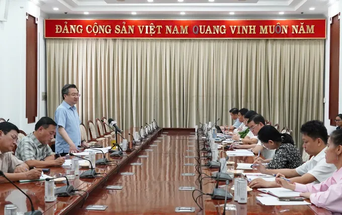 Quang cảnh phiên họp. Ảnh: PHƯƠNG UYÊN 23-5. Tiểu ban 1.jpg