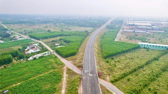 Cao tốc Biên Hòa - Vũng Tàu đoạn qua TPHCM và Đồng Nai đã nối mạch