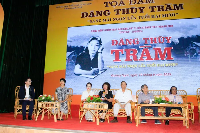 Quang cảnh buổi tọa đàm. Ảnh: NGUYỄN TRANG toa dam.jpg